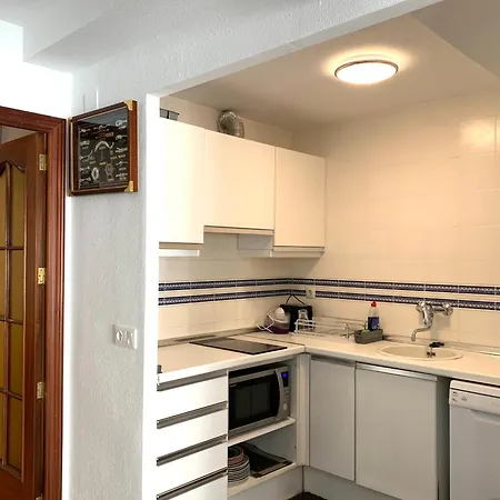 Alicante, Rue Pietonne ,plage, Climatisation Apartmán Alicante