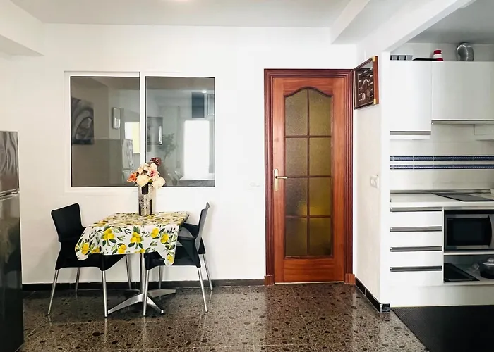 Alicante, Rue Pietonne ,plage, Climatisation Apartmán *